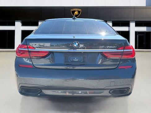 Used 2019 BMW 750i xDrive w/ M Sport Package image 4