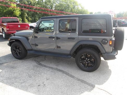 Used 2021 Jeep Wrangler Unlimited Sport AWD/4WD image 9