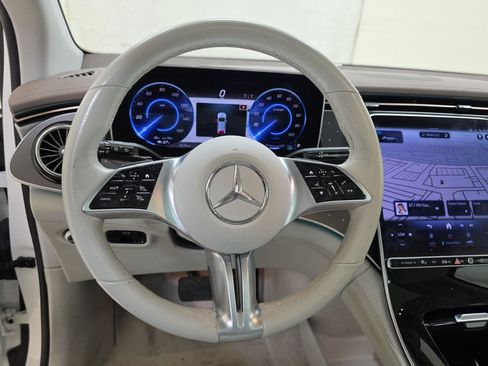 Used 2023 Mercedes-Benz EQE 350+ SUV image 5