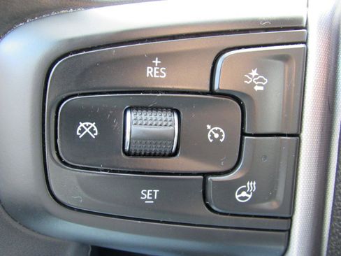 Used 2025 GMC Sierra 1500 SLT image 24