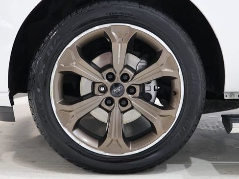 Used 2023 Ford Expedition Platinum AWD/4WD image 11