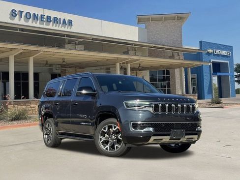 Used 2023 Jeep Wagoneer Series III w/ Convenience Group I image 2