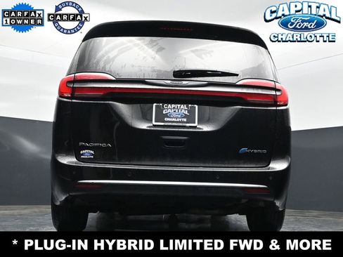 Used 2023 Chrysler Pacifica Limited FWD image 26