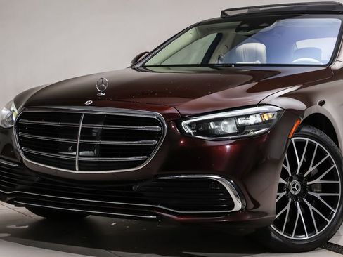 Certified 2023 Mercedes-Benz S 580 4MATIC Sedan image 2