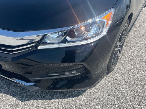 Used 2016 Honda Accord Sport image 13