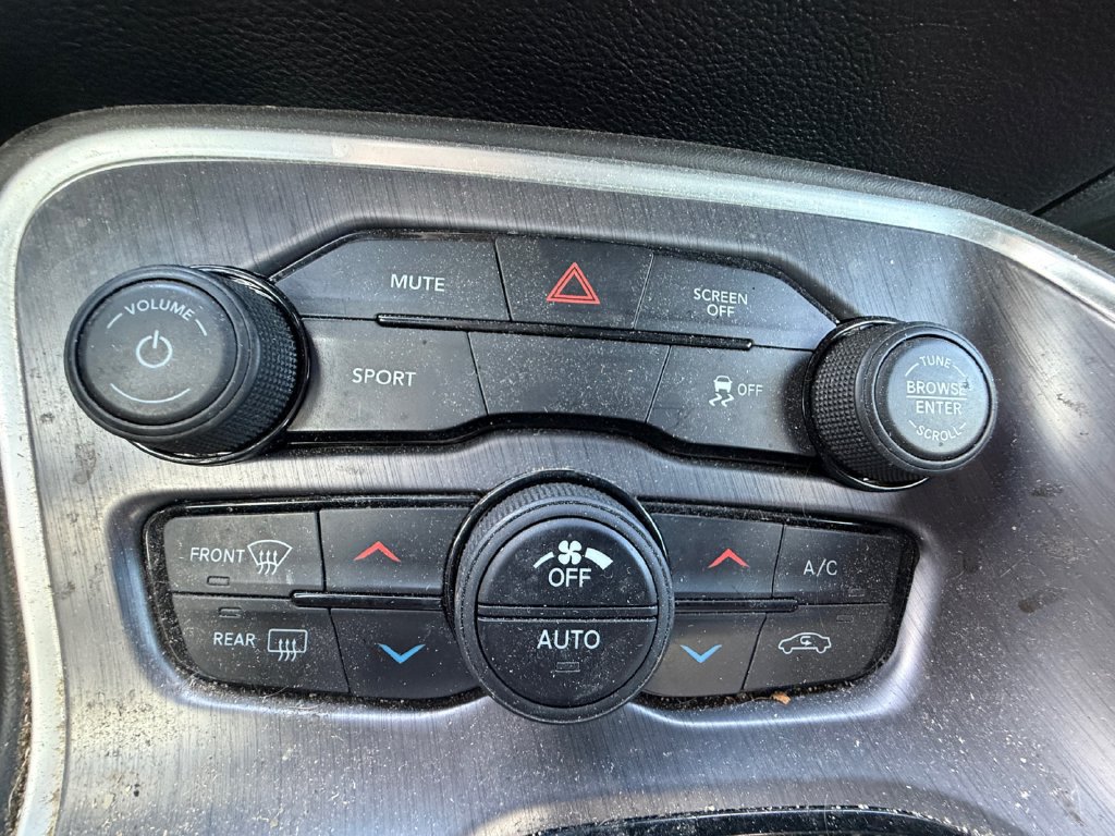 Used 2017 Dodge Challenger SXT RWD image 11