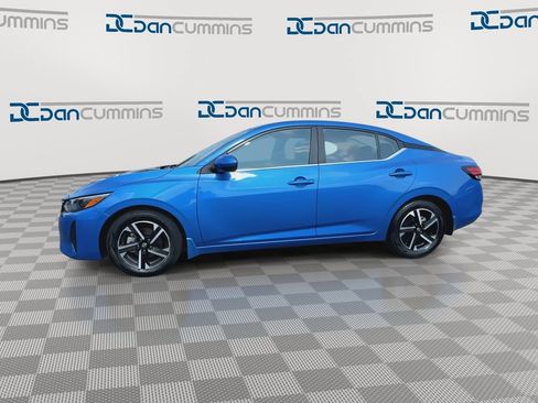 Used 2024 Nissan Sentra SV FWD image 5