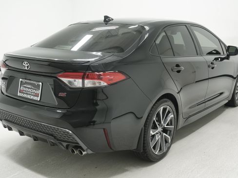 Used 2022 Toyota Corolla SE FWD image 4
