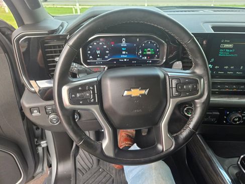 Used 2024 Chevrolet Silverado 1500 LTZ AWD/4WD image 10