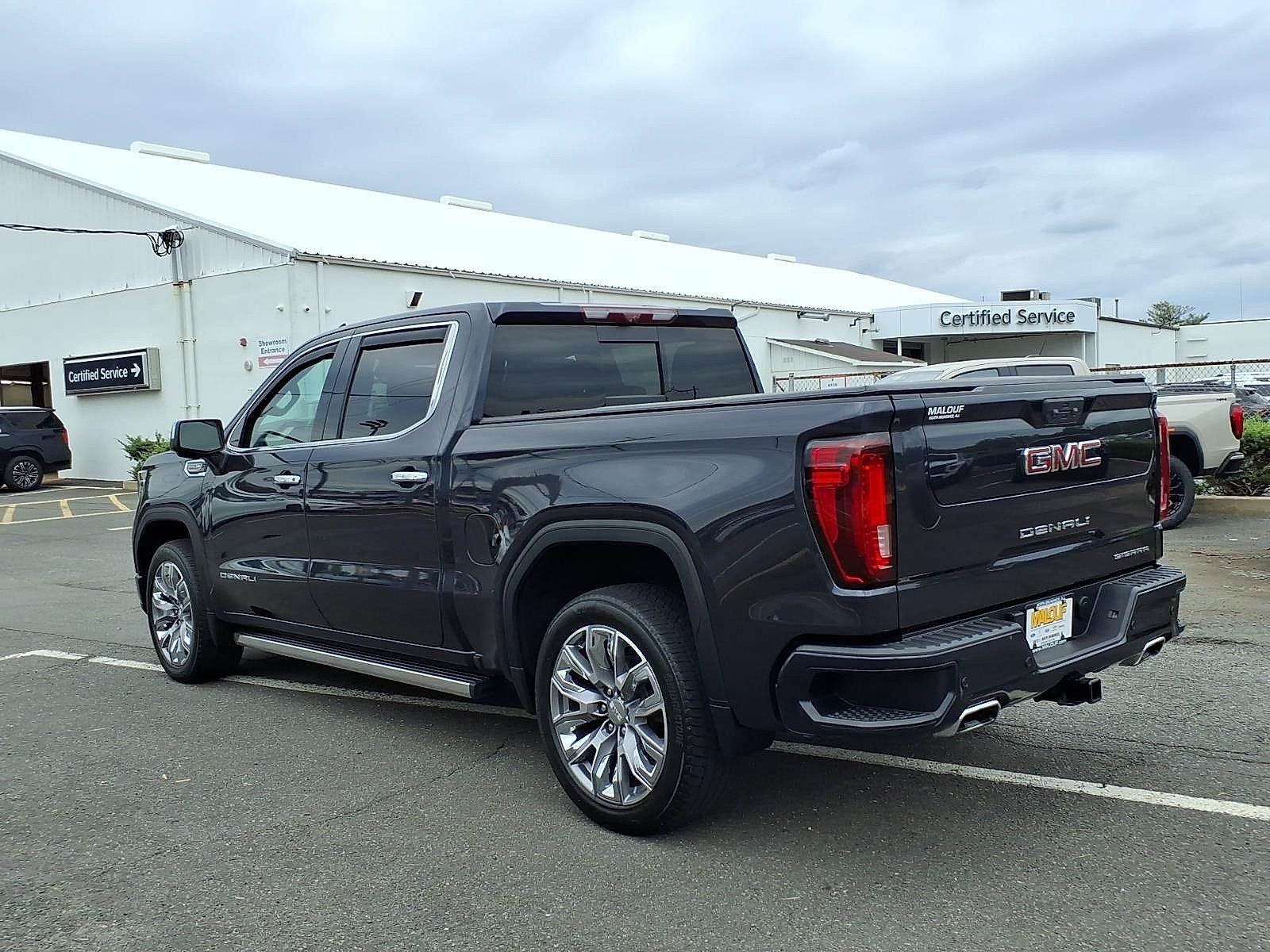 Used 2024 GMC Sierra 1500 Denali w/ Denali Reserve Package AWD/4WD image 4