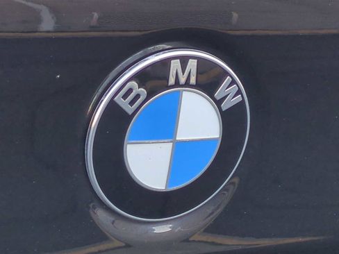 Used 2017 BMW 530i xDrive image 11