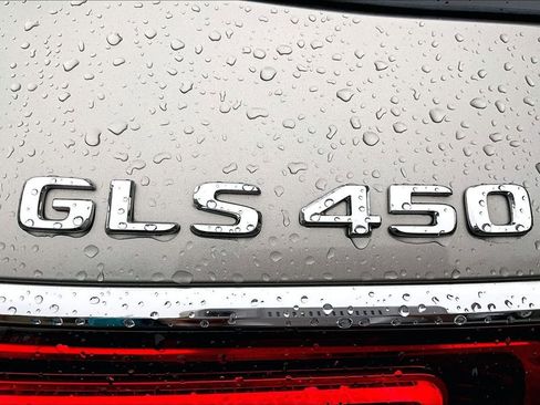 Certified 2022 Mercedes-Benz GLS 450 4MATIC image 33