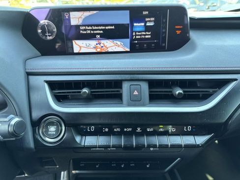 Used 2019 Lexus UX 200 F Sport image 28