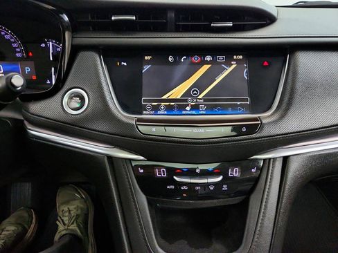 Used 2019 Cadillac XT5 Luxury FWD image 22