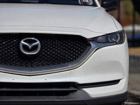 Used 2017 MAZDA CX-5 Touring image 3