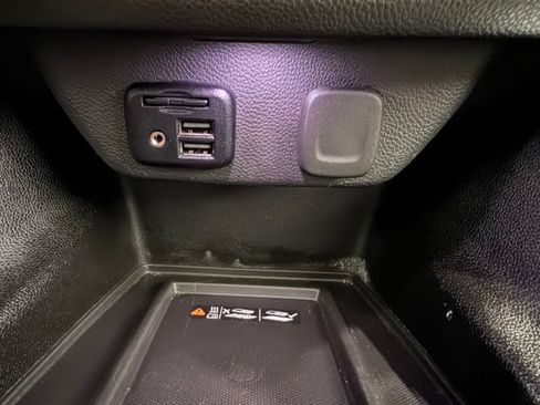Used 2023 Chevrolet Traverse RS w/ LPO, Cargo Package AWD/4WD image 32