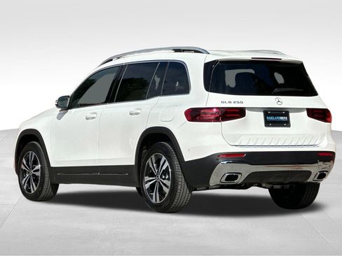 Certified 2026 Mercedes-Benz GLB 250 image 8
