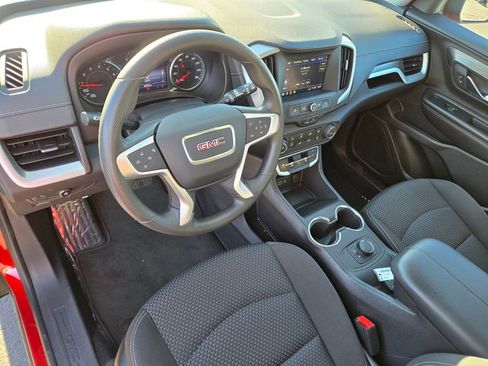 Used 2023 GMC Terrain SLE image 9