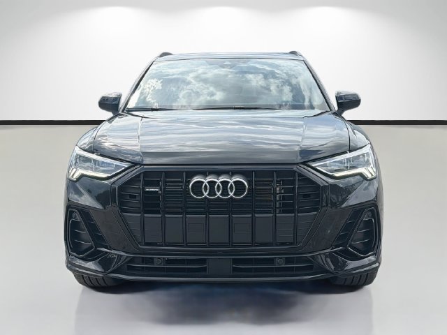 Used 2025 Audi Q3 2.0T Premium w/ Convenience Plus Package AWD/4WD image 8