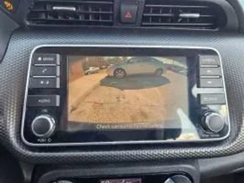 Used 2019 Nissan Kicks SV FWD image 17