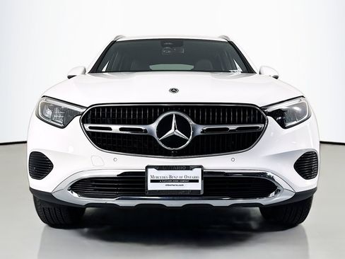 Certified 2025 Mercedes-Benz GLC 300 GLC 300 image 2