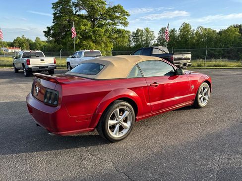 Used 2009 Ford Mustang GT RWD image 7