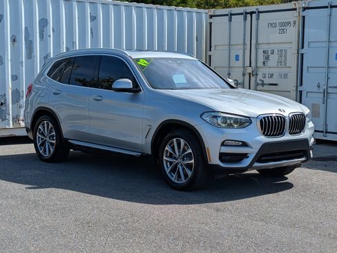 Used 2019 BMW X3 xDrive30i w/ Premium Package AWD/4WD image 2