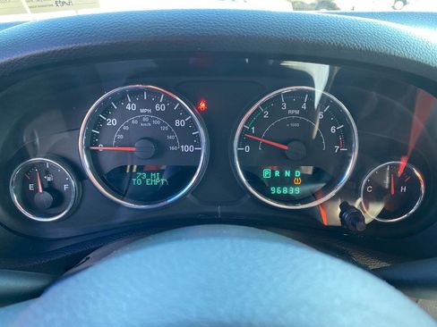 Used 2012 Jeep Wrangler Unlimited Sahara w/ Connectivity Group image 13