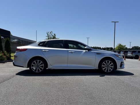 Used 2019 Kia Optima LX w/ LX 17" Wheel Package FWD image 11
