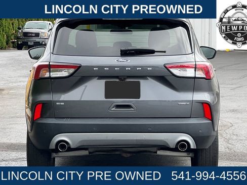 Used 2021 Ford Escape SE image 4