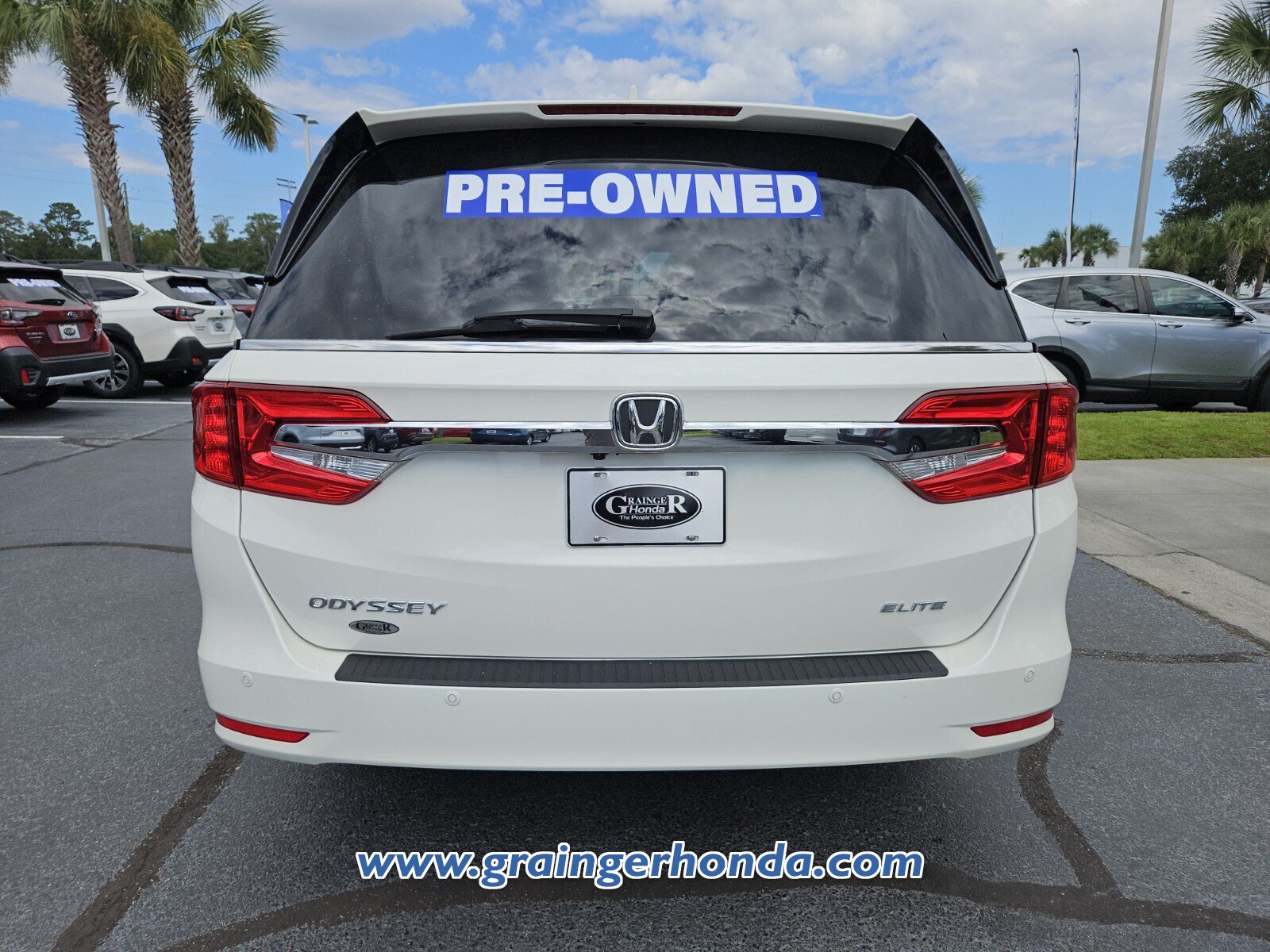 Used 2018 Honda Odyssey Elite image 4