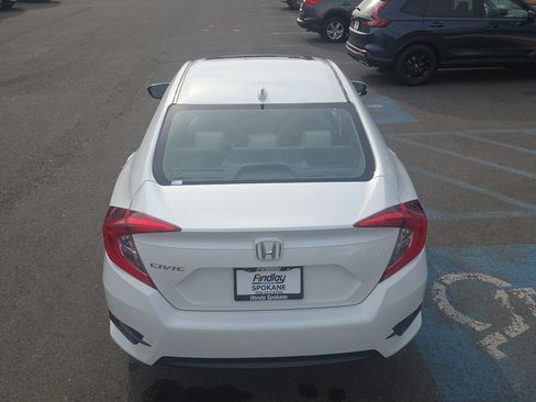 Used 2017 Honda Civic EX image 10