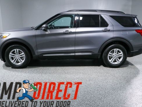 Used 2021 Ford Explorer XLT w/ Equipment Group 202A AWD/4WD image 10