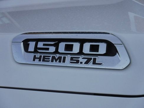 Used 2019 RAM 1500 Limited image 8