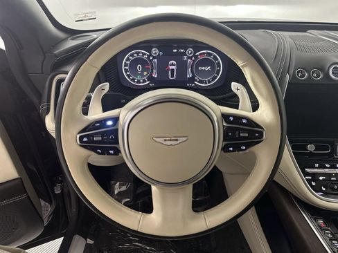 Used 2021 Aston Martin DBX AWD/4WD image 14
