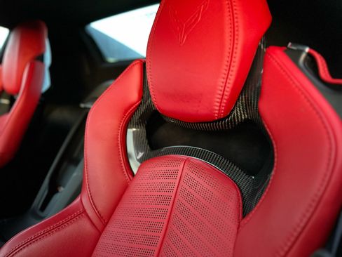 Used 2023 Chevrolet Corvette Stingray Premium Conv w/ Z51 Performance Package image 13