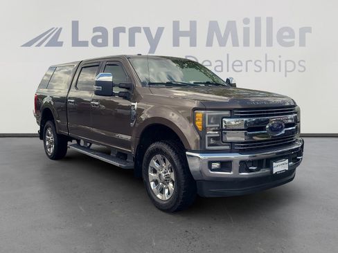Certified 2017 Ford F250 Lariat w/ Chrome Package AWD/4WD image 7