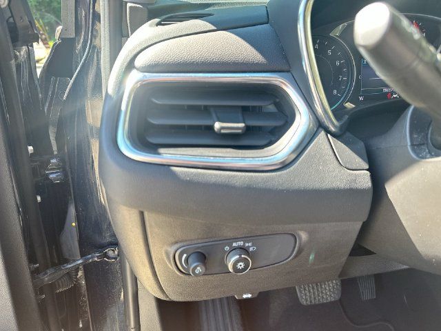 Used 2021 Chevrolet Equinox LT FWD image 21