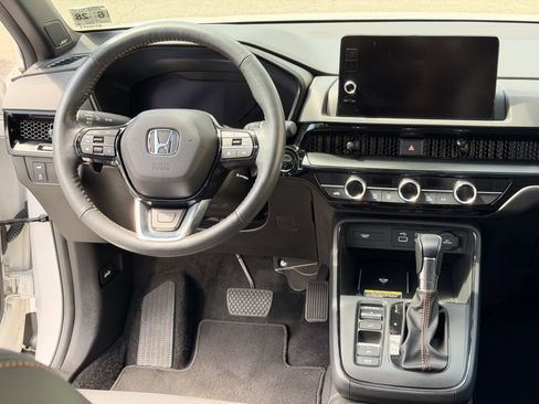 Used 2023 Honda CR-V Sport Touring image 17
