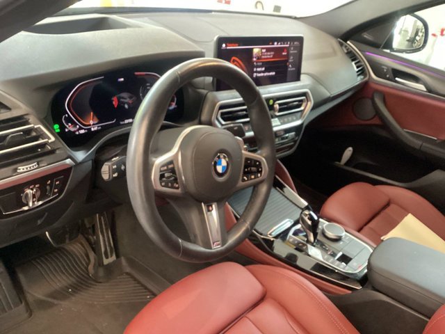 Certified 2025 BMW X4 xDrive30i w/ Premium Package AWD/4WD image 10
