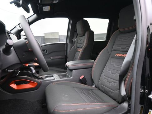 New 2026 Nissan Frontier PRO-4X w/ Pro-4x Convenience Package image 9