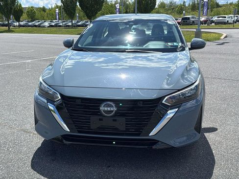 Used 2025 Nissan Sentra SV FWD image 14