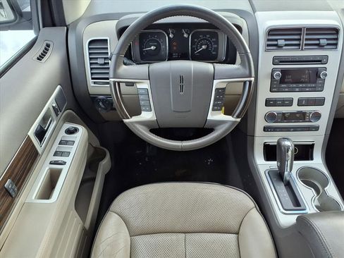 Used 2008 Lincoln MKX 2WD image 13