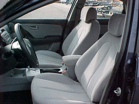 Used 2008 Hyundai Elantra GLS image 13