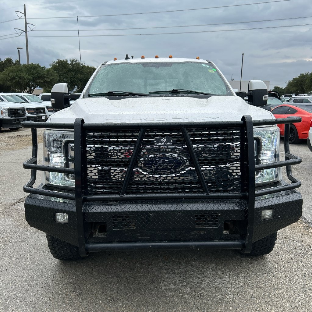 Used 2019 Ford F250 Lariat w/ Lariat Value Package AWD/4WD image 2