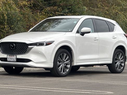Certified 2025 MAZDA CX-5 Signature image 10