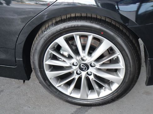 Used 2021 INFINITI Q50 Luxe w/ Seat & Sound Package RWD image 28