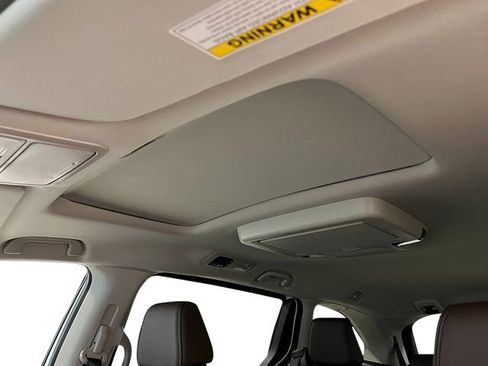 New 2026 Honda Odyssey Touring image 22