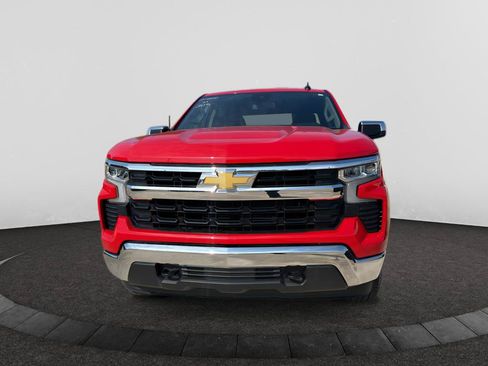 Used 2023 Chevrolet Silverado 1500 LT AWD/4WD image 3