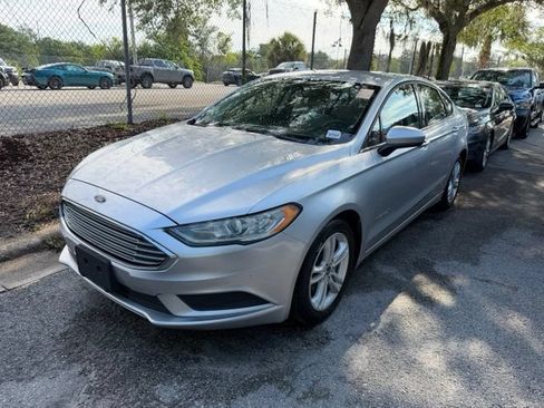 Used 2018 Ford Fusion S FWD image 6